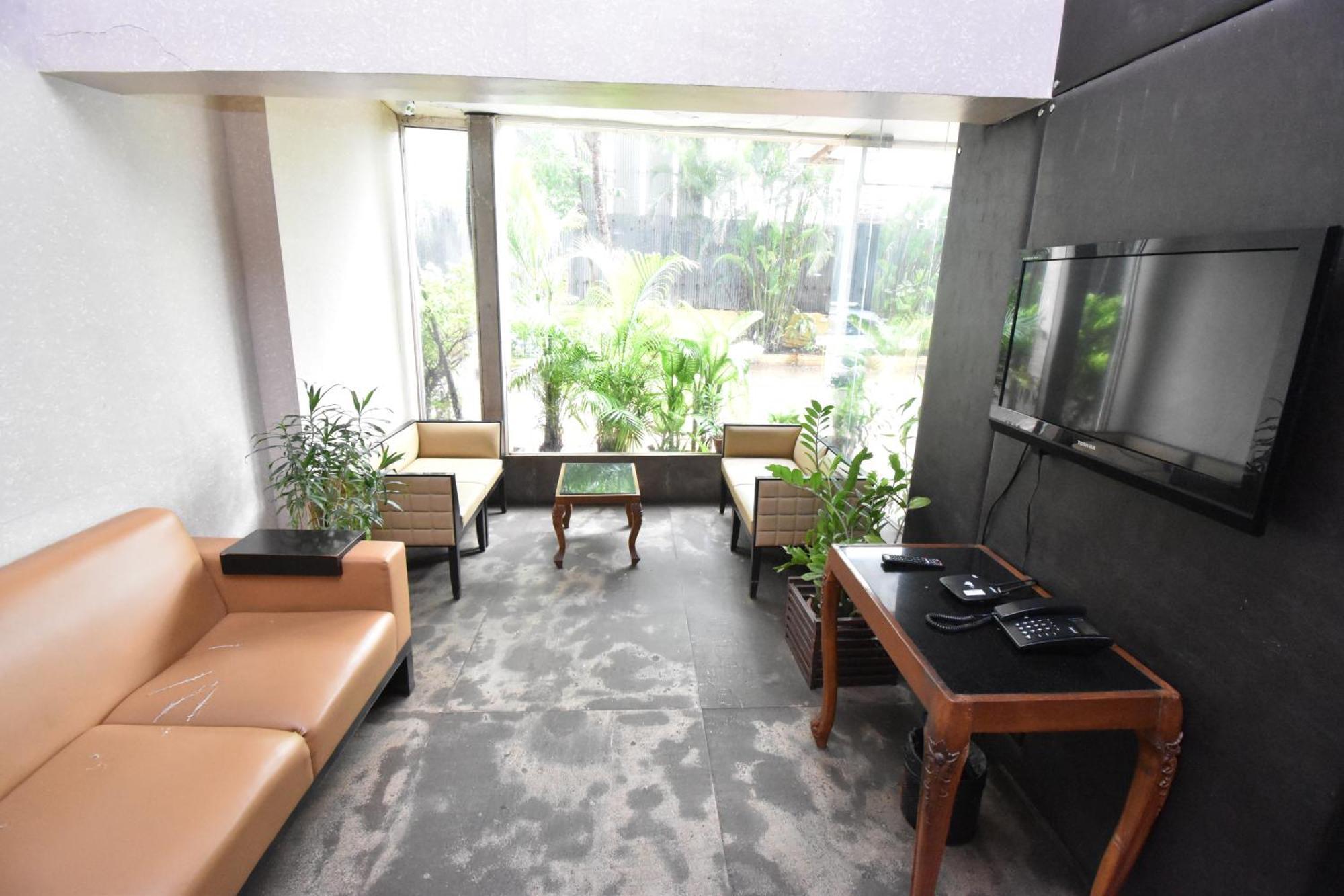 Kings International Juhu Hotel Mumbai Bagian luar foto