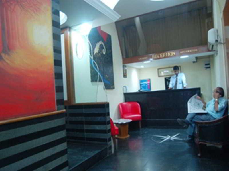Kings International Juhu Hotel Mumbai Bagian luar foto